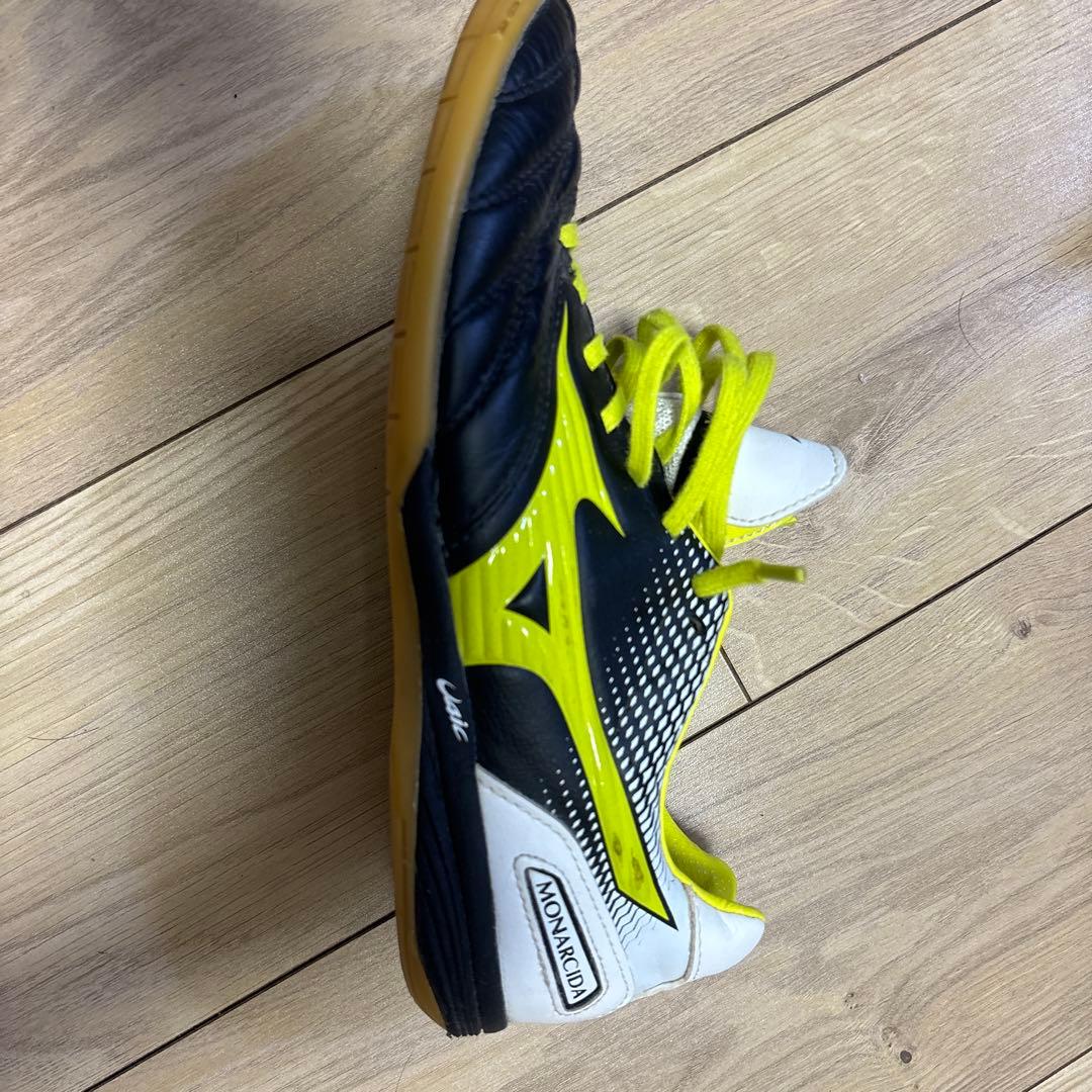 Mizuno フットサルシューズ MIZUNO シューズクリーム付き