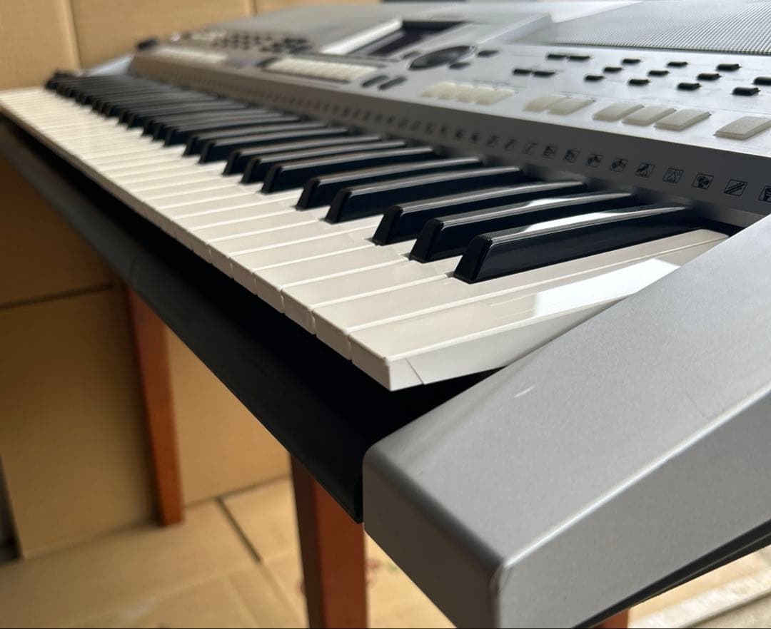Yamaha PSR-S550 61鍵盤　シルバー