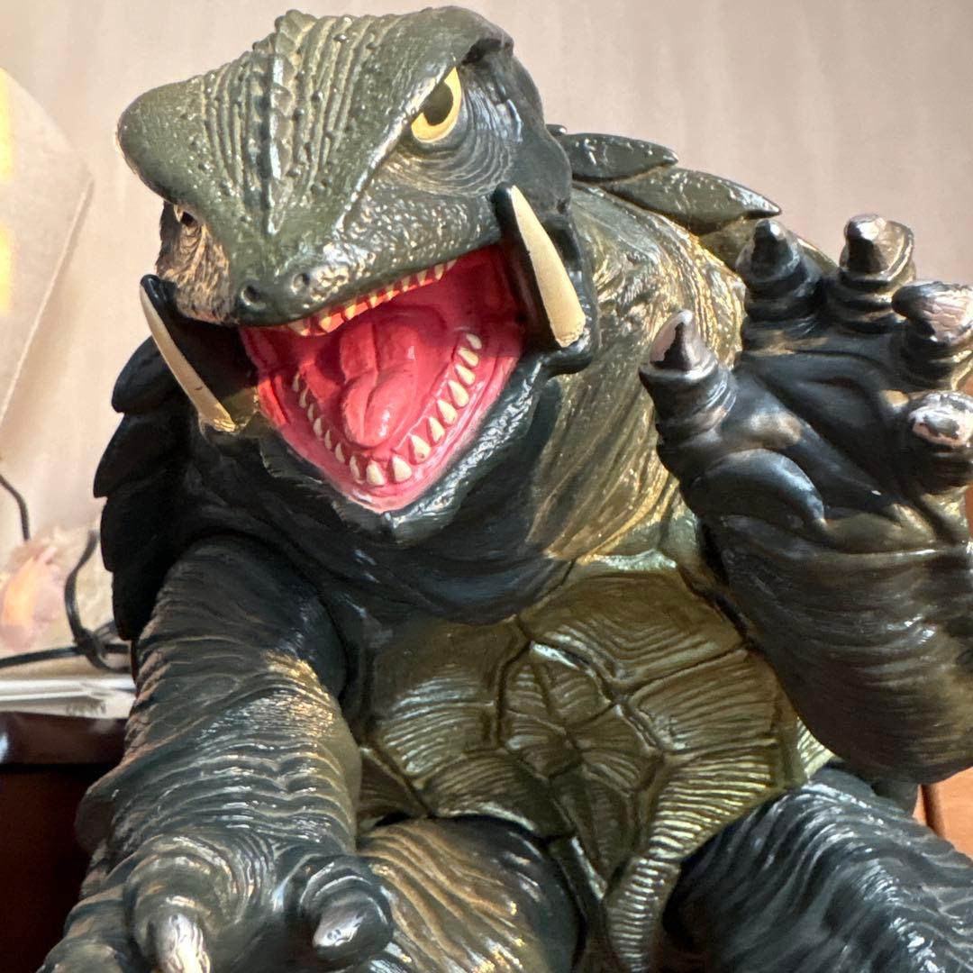 大怪獣ガメラ　大映　フィギュア　ソフビ　BANDAI