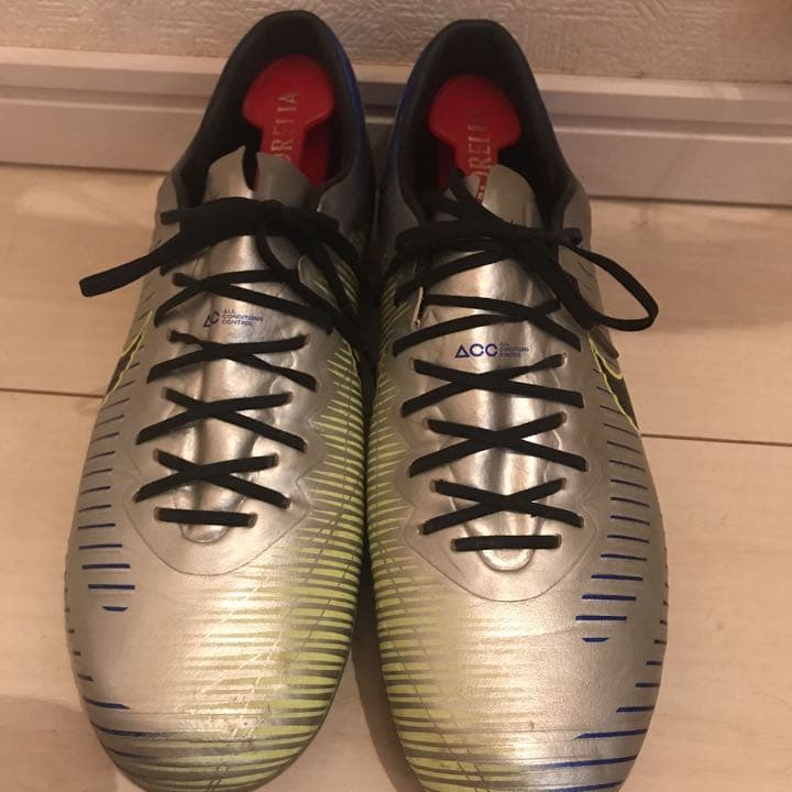 NIKE ナイキサッカースパイクマーキュリアルACC