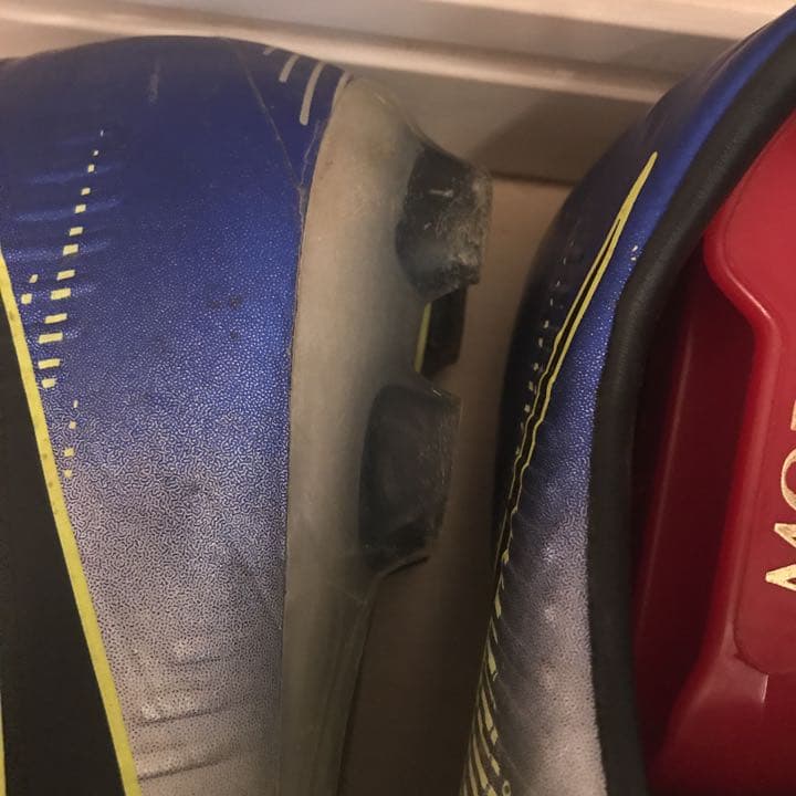 NIKE ナイキサッカースパイクマーキュリアルACC