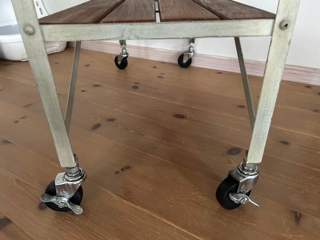 オールドメゾン　アイアン　オープンシェルフ