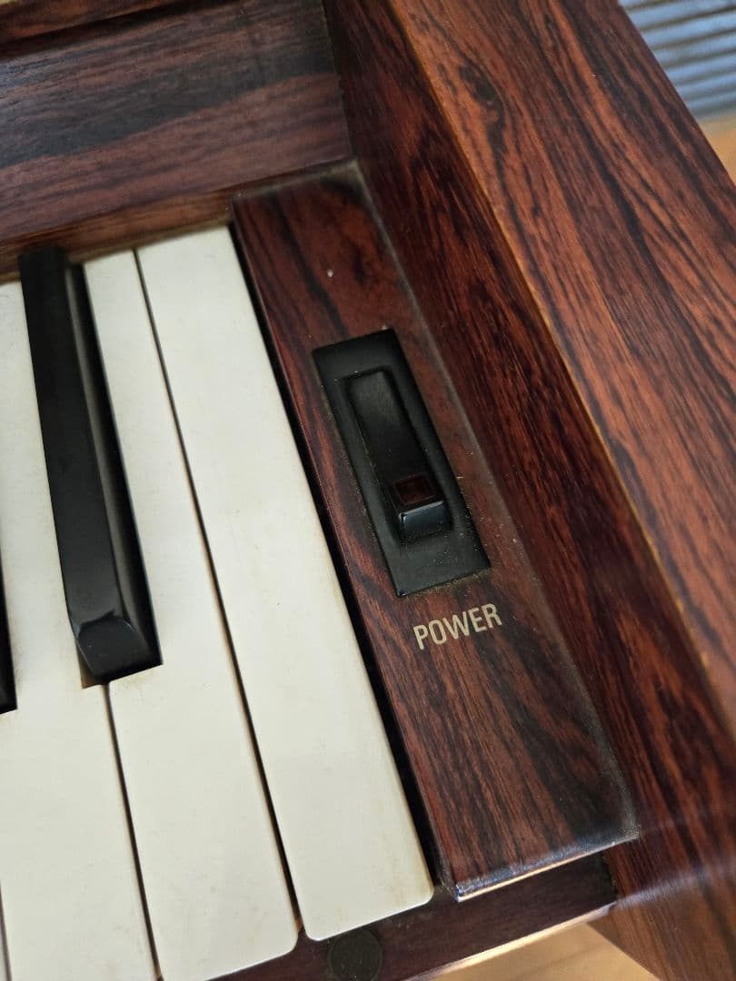 希少 YAMAHA 電気機能付きアップライトピアノE-501 1977年製椅子付
