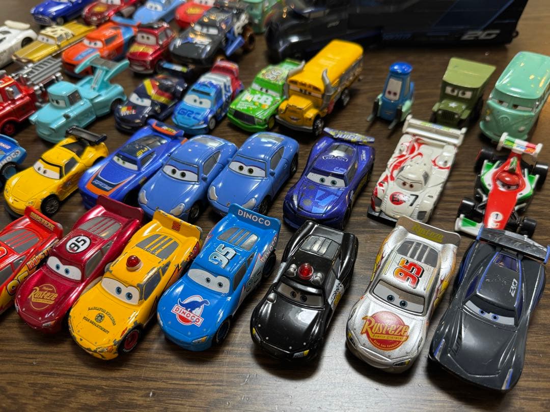 カーズ トミカ ミニカー 42台 まとめ売り Cars Tomica