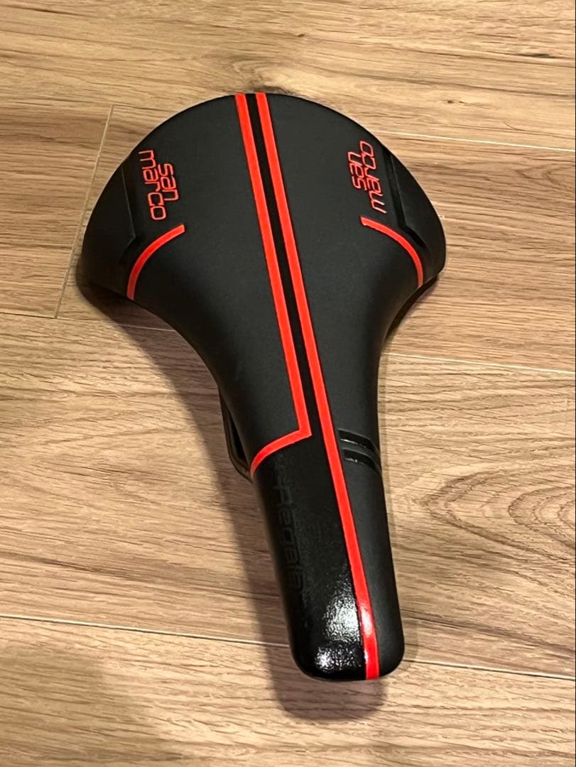 Selle San marco Regale レーシングロードサドル　ワイド