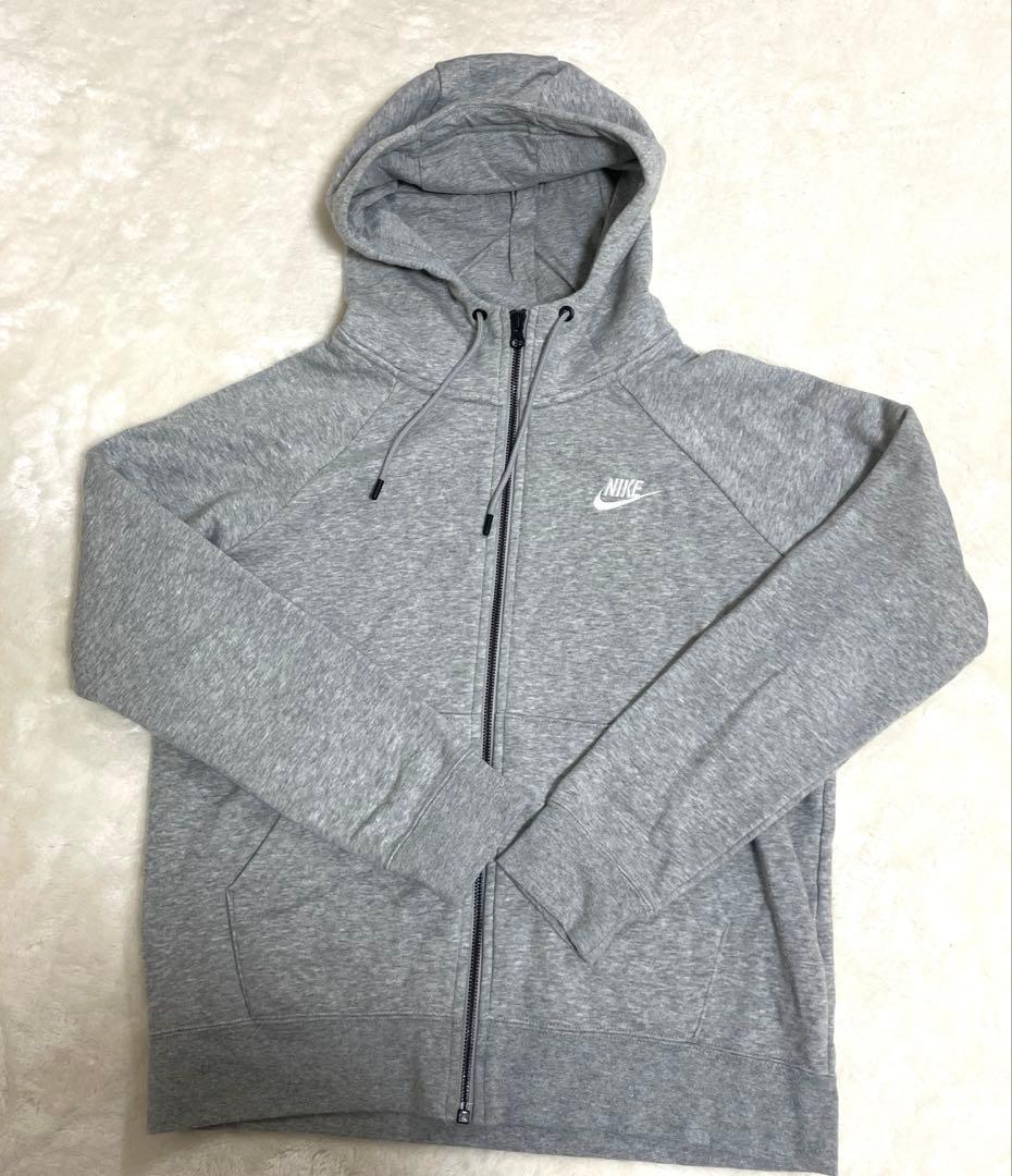 NIKEスエットパーカー上下•レディース