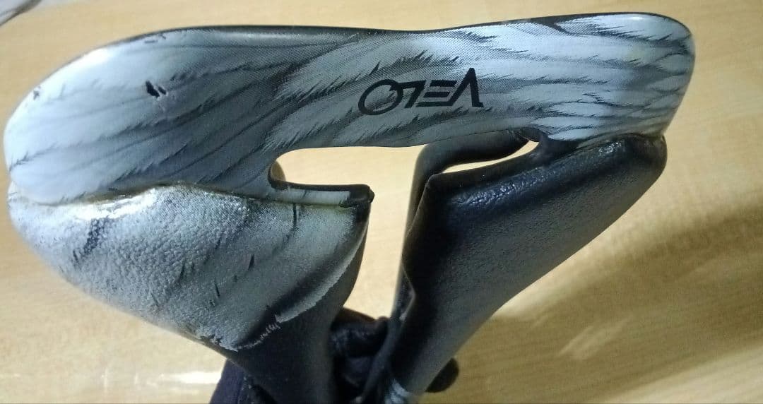 VELO ANGEL GLIDE カーボンサドル