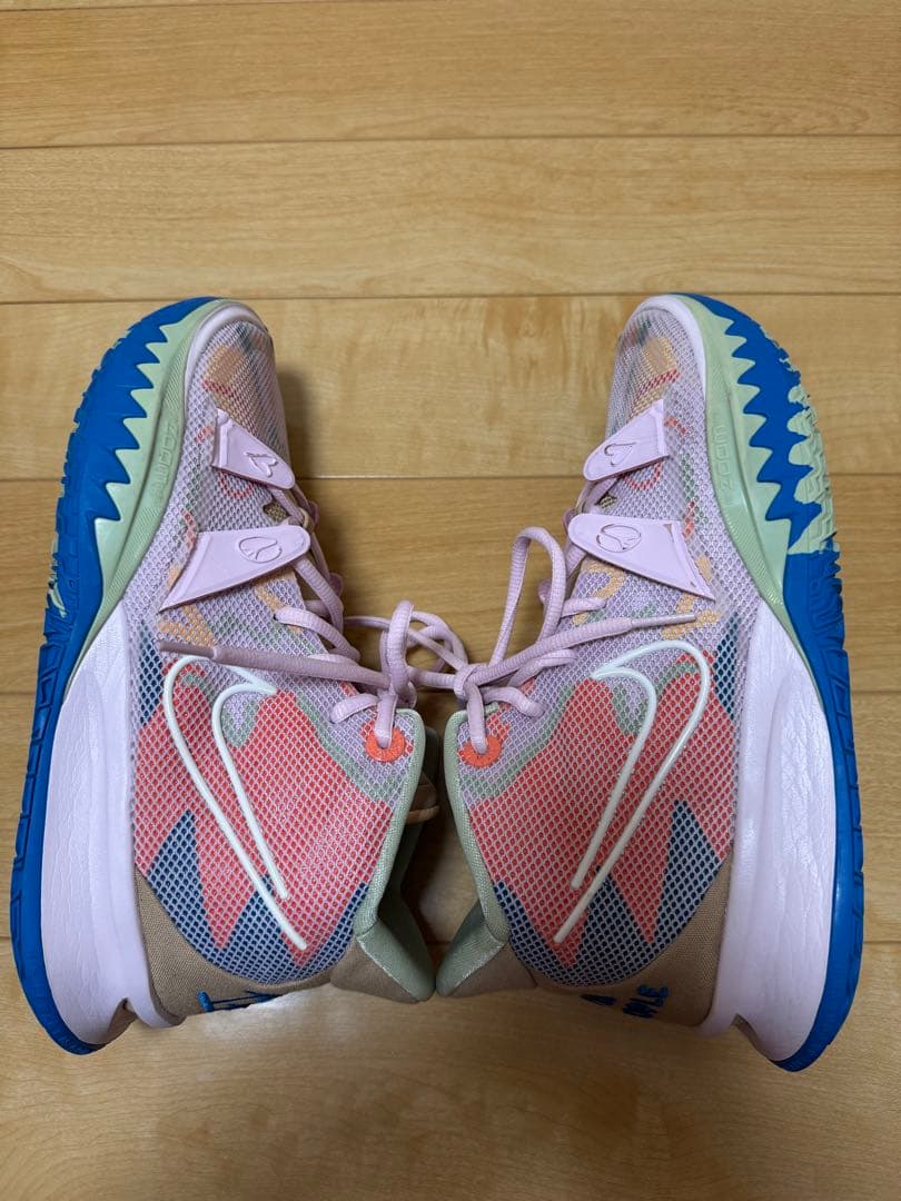 シューズ(男性用) Nike GS Kyrie 7 \"1 World 1 People\" Pink