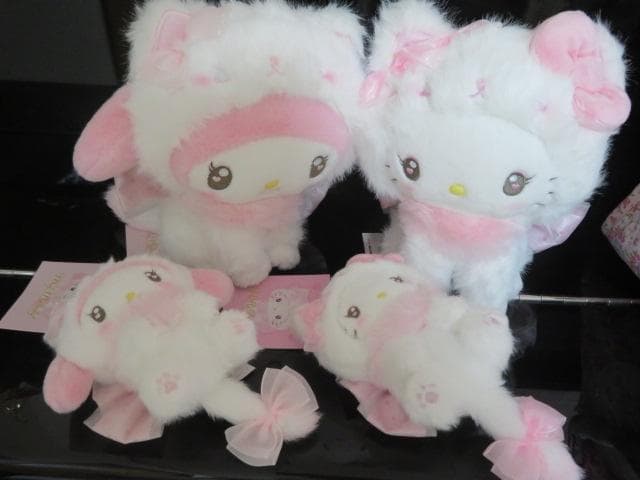 サンリオ　ミルキーこねこ　マイメロディ　キティ　ぬいぐるみ他　4点セット
