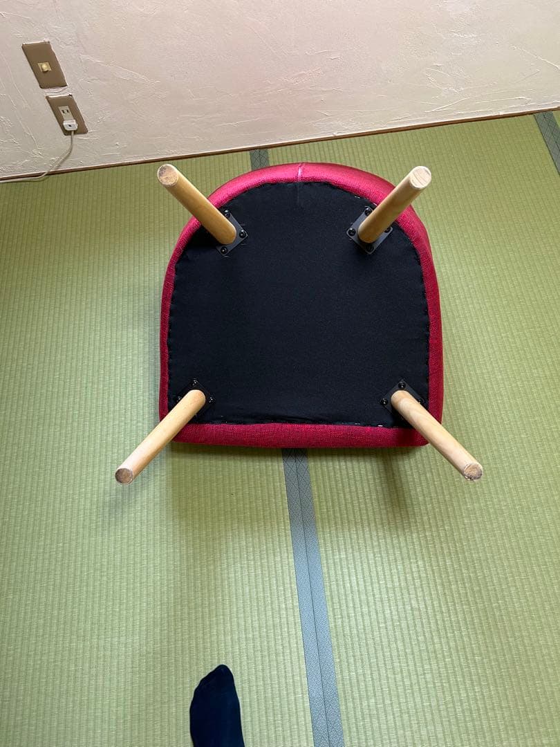 椅子一脚