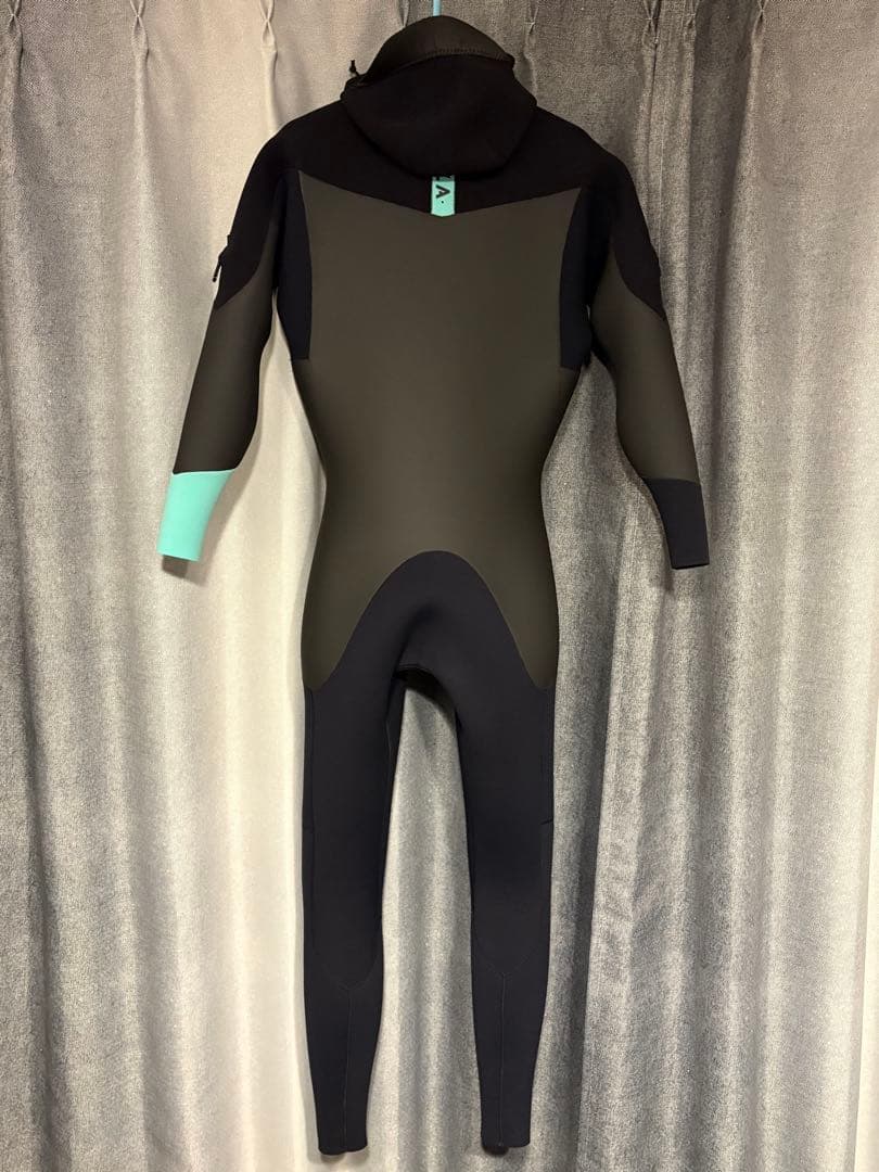 【早い者勝ち！】VISSLA ウェットスーツ フード付き セミドライ メンズ