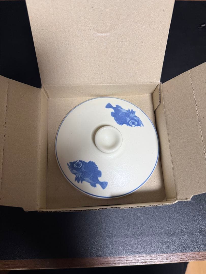 [新品未使用] 4セット蓋付き 小鉢 どんわり 魚柄 ブルー ホワイト 陶器