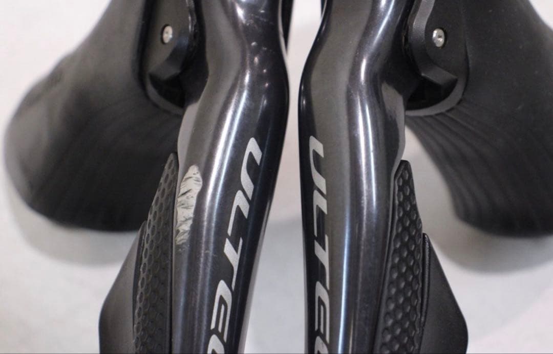 SHIMANO R8070 ULTEGRA 2x11s Di2 油圧式ブレーキ