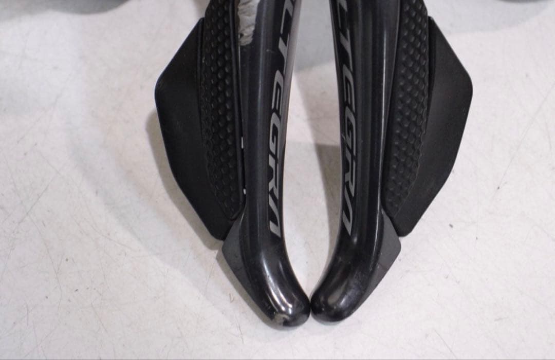 SHIMANO R8070 ULTEGRA 2x11s Di2 油圧式ブレーキ