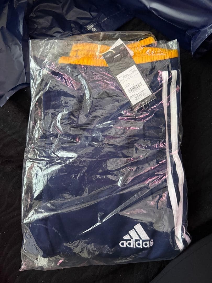 新品未使用 adidas レアルマドリード トラックパンツ S