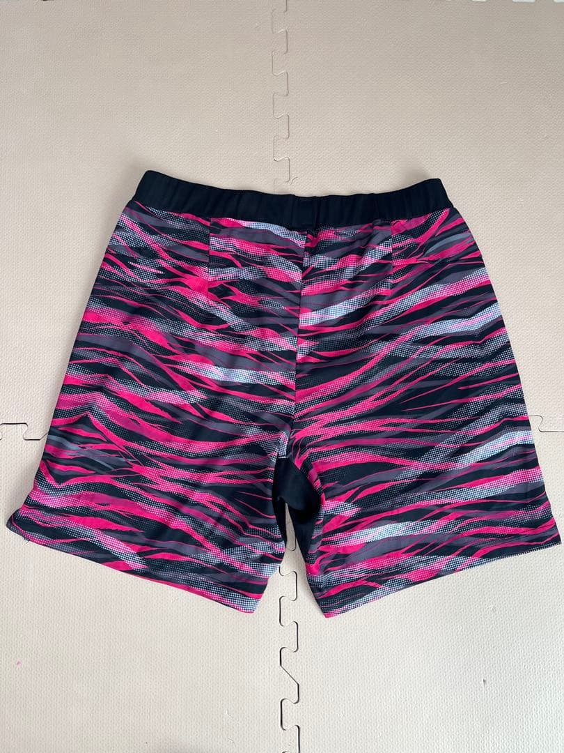 YONEX ハーフパンツ　ピンク　Oサイズ