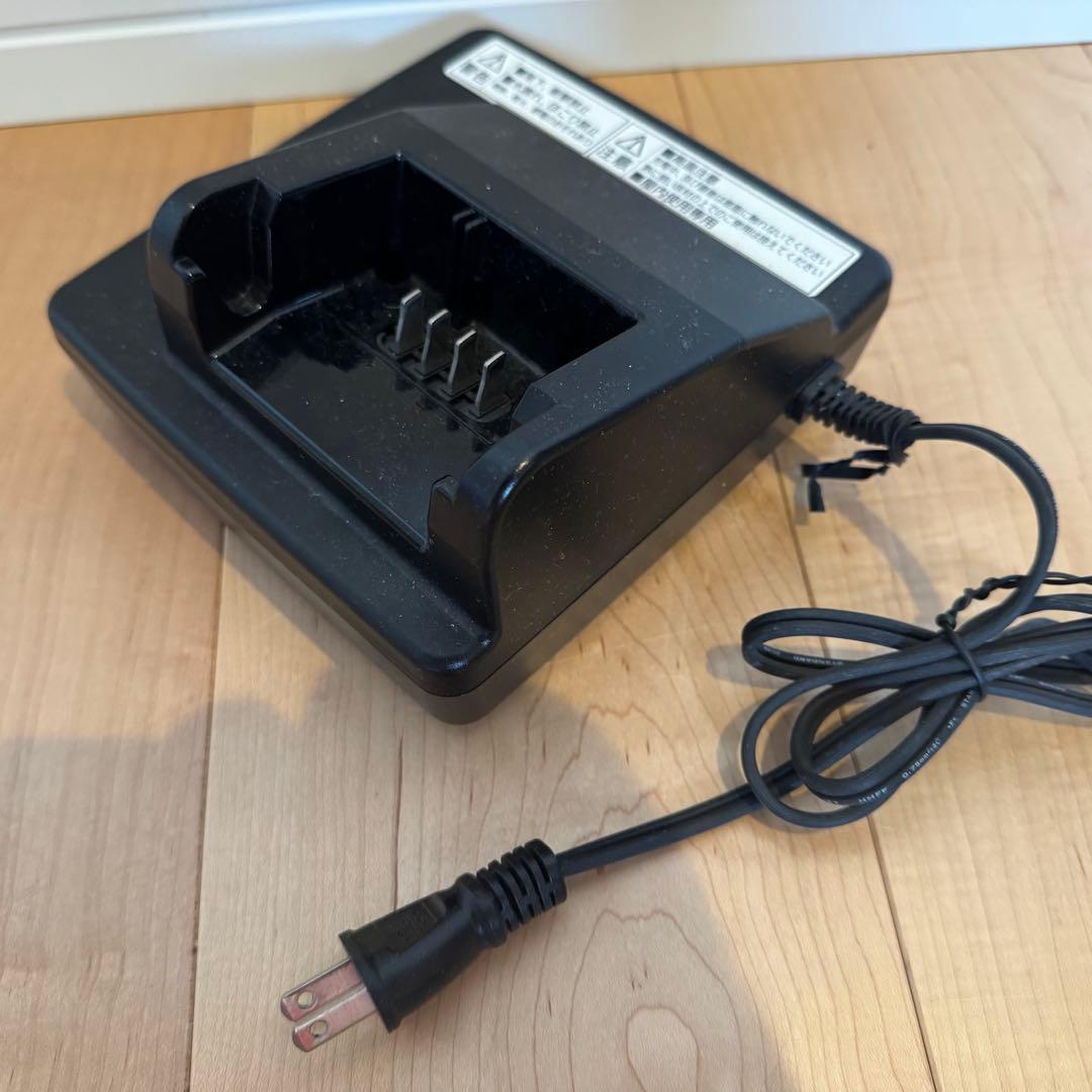 Panasonic電動自転車用充電器　NKJ075Z1