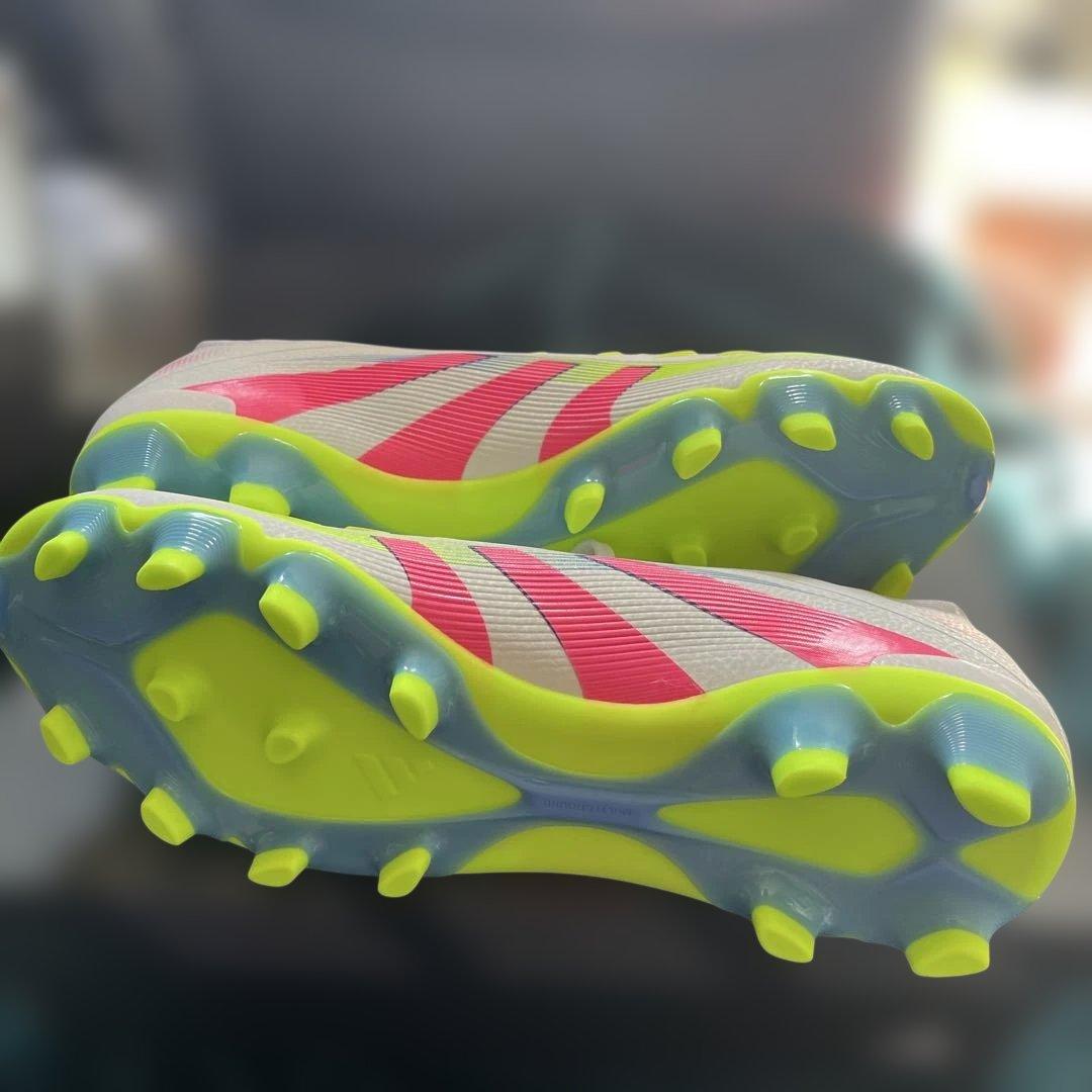 新品adidasPredatorPRO FT HGAG サッカースパイク 27㎝