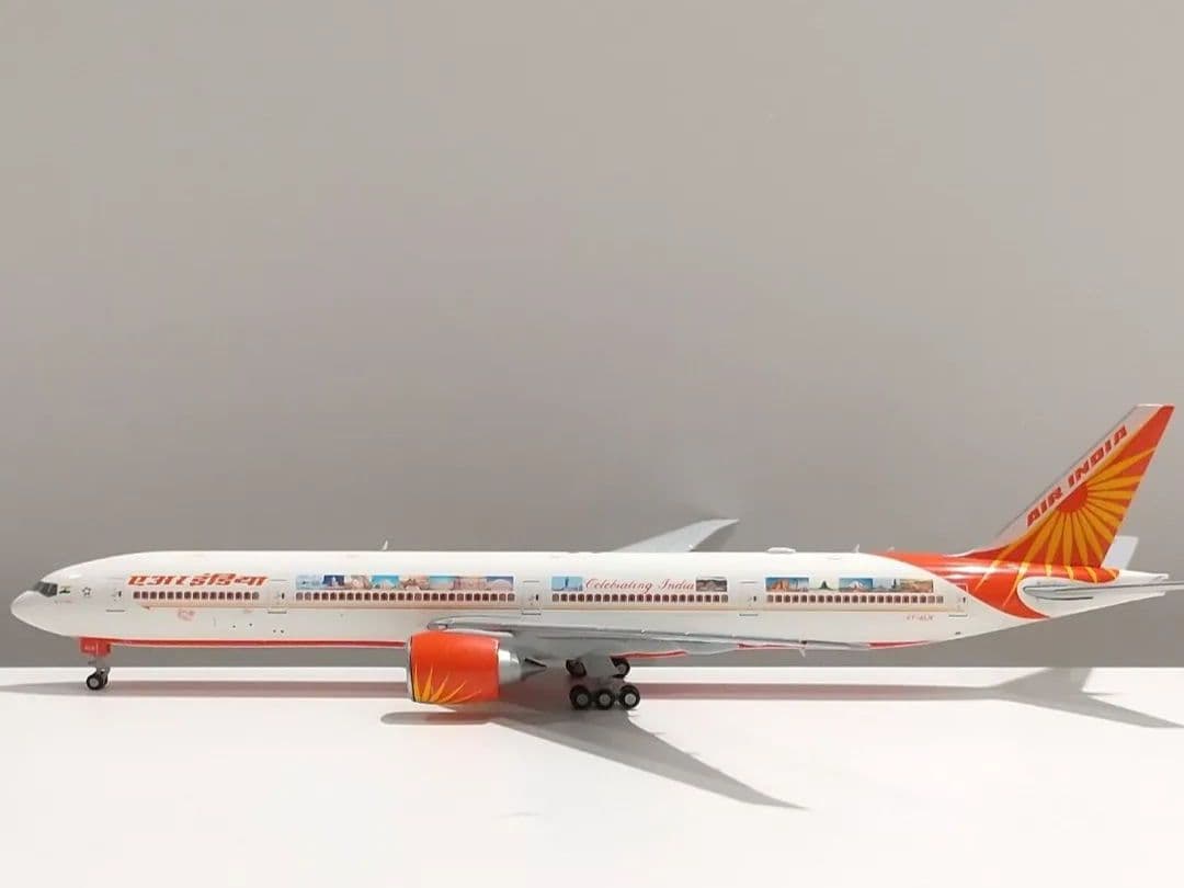 インドエア B777-300 特別塗装機