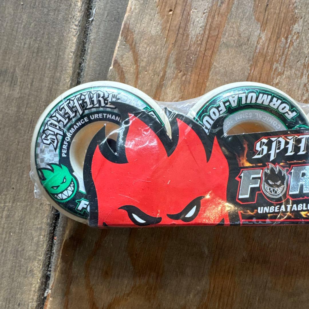 Spitfireフォーマル4コニカル53mm101aスケボーウィール定価9130