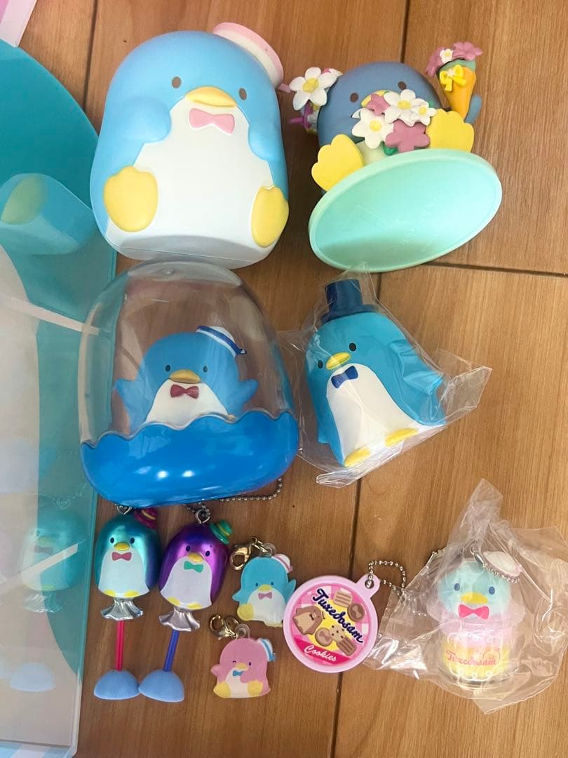 サンリオ タキシードサム セット まとめ ぬいぐるみ 棚 トランク フィギュア