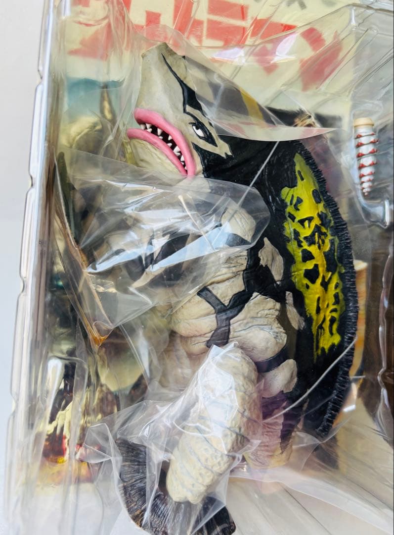 X-PLUS 大怪獣シリーズ　ウルトラマン編　深海怪獣グビラ　未開封品
