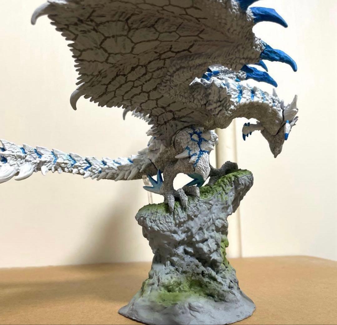 ゼルレウス　クリエイターズモデル　モンスターハンター　モンハン　フィギュア
