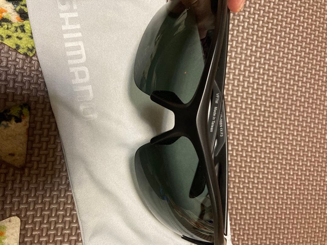 SHIMANO ブラックキャップ サングラス　リールケースセット