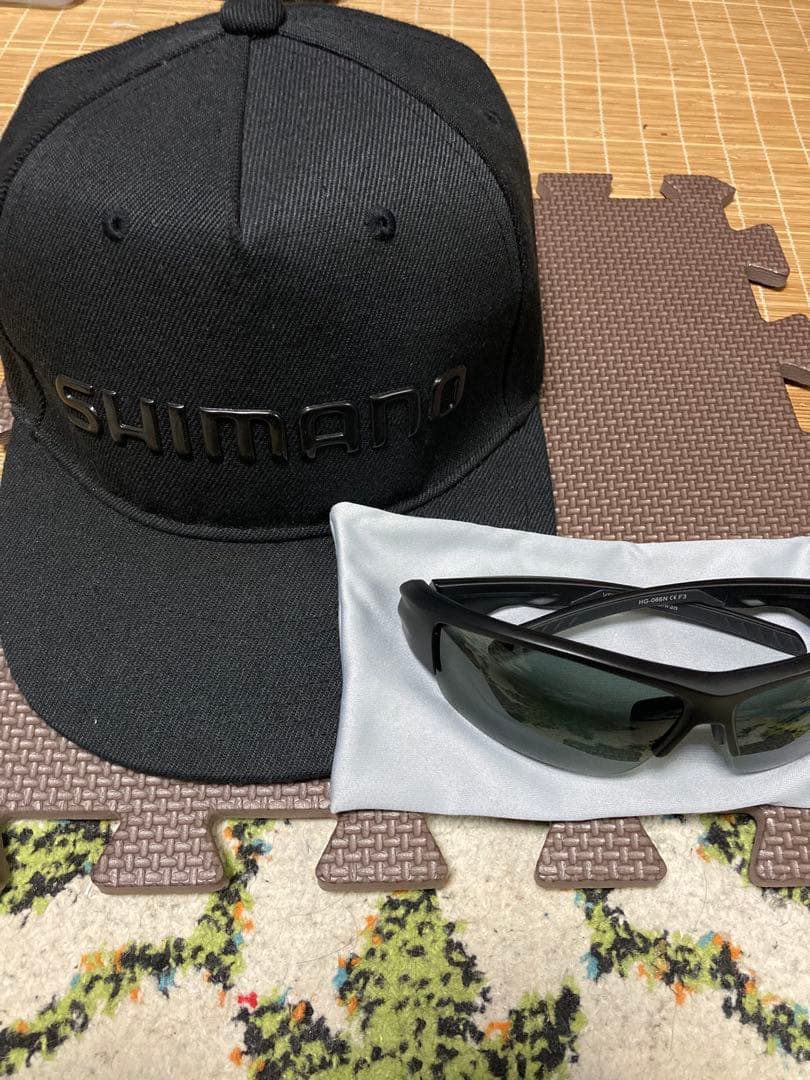 SHIMANO ブラックキャップ サングラス　リールケースセット