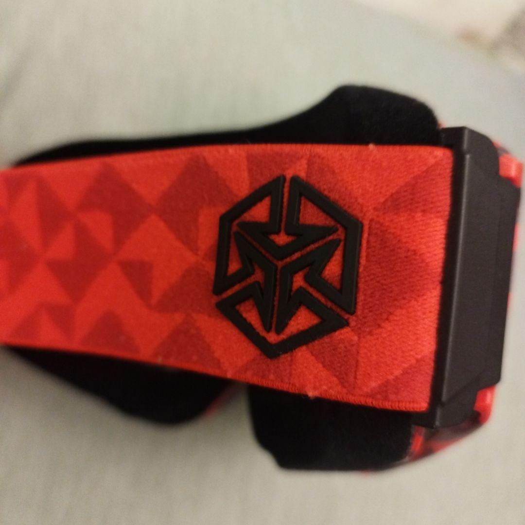 dice ゴーグル　赤　小キズあり