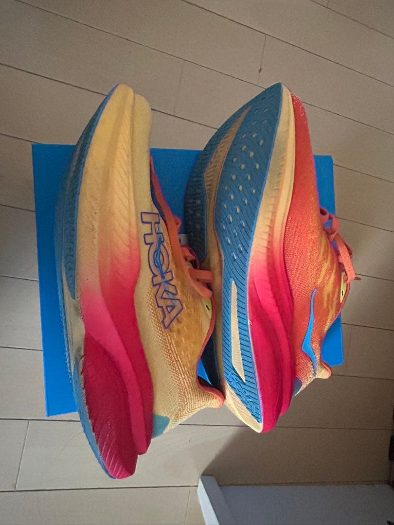 その他 HOKA MACH6
