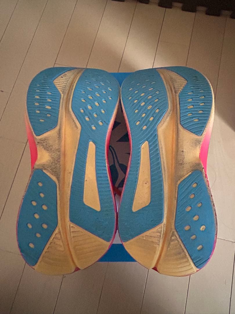 その他 HOKA MACH6