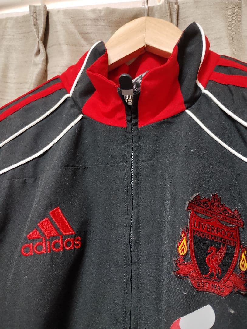 【adidas】Liverpool FCトラックジャケット リバプール