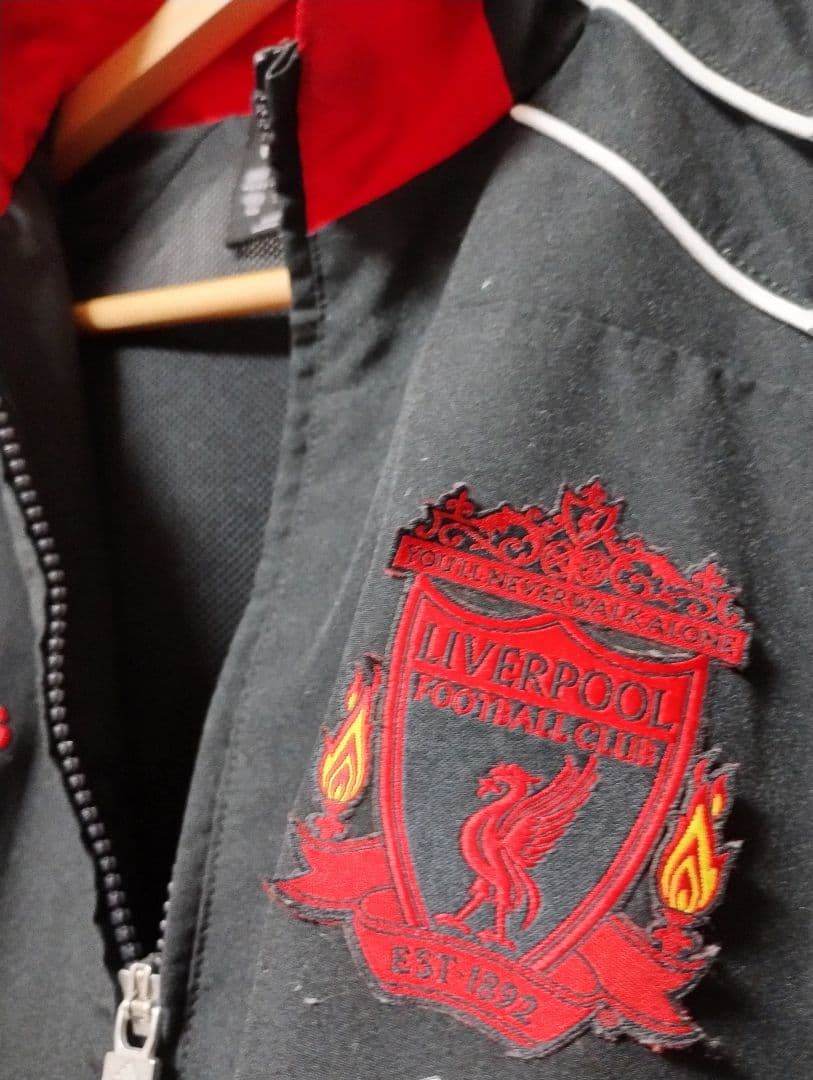 【adidas】Liverpool FCトラックジャケット リバプール