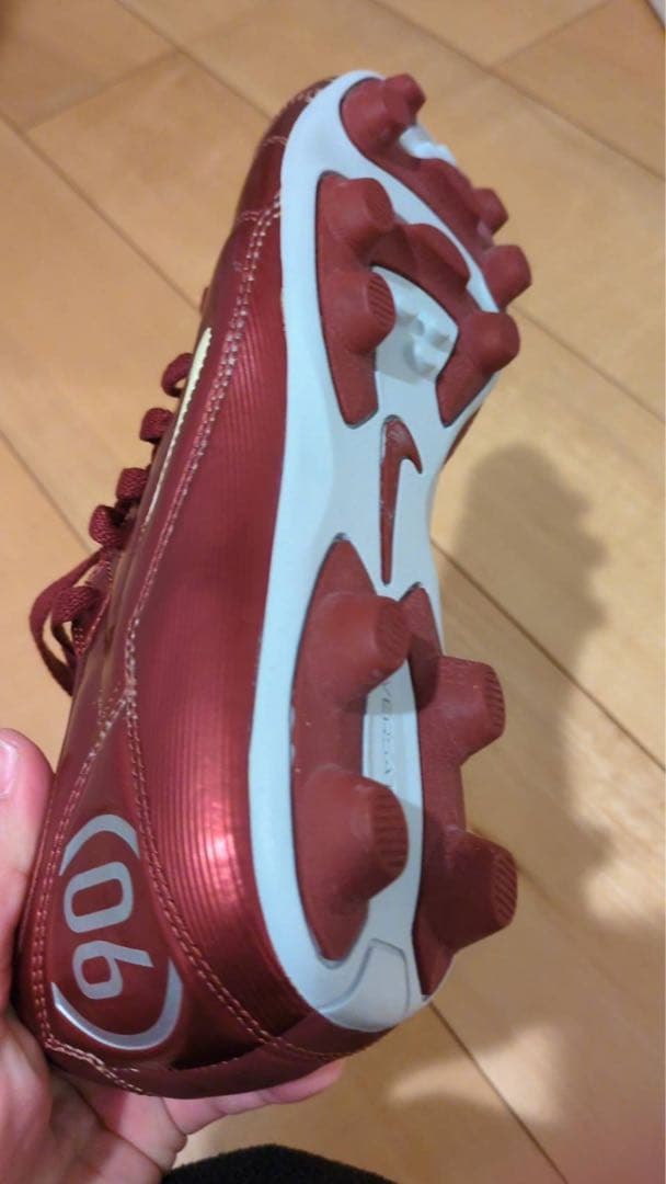 週末大特価Nike total90 III 赤 サッカーシューズ　レア