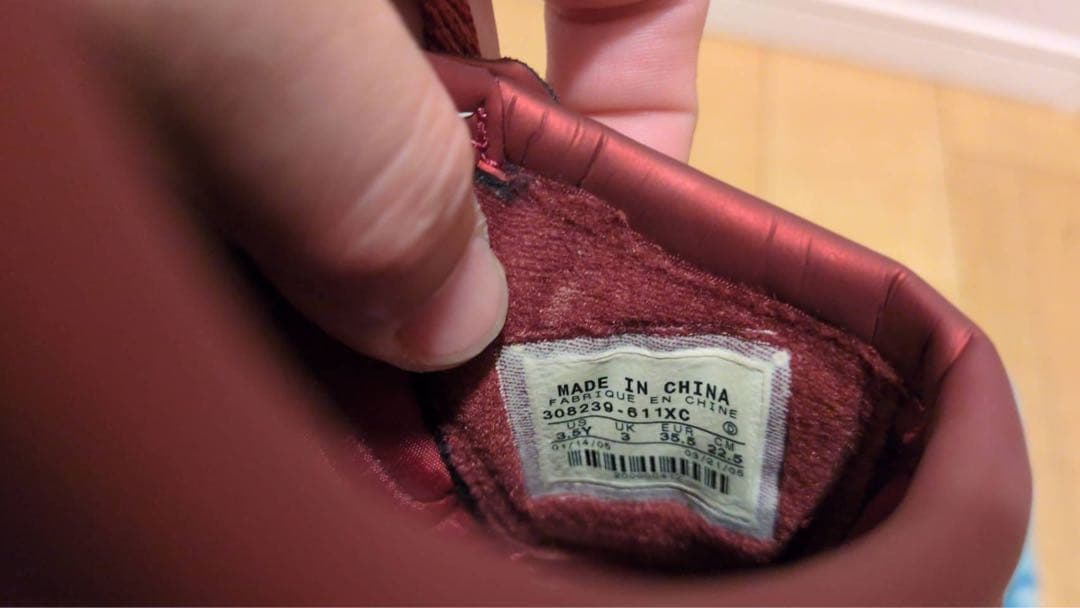 週末大特価Nike total90 III 赤 サッカーシューズ　レア
