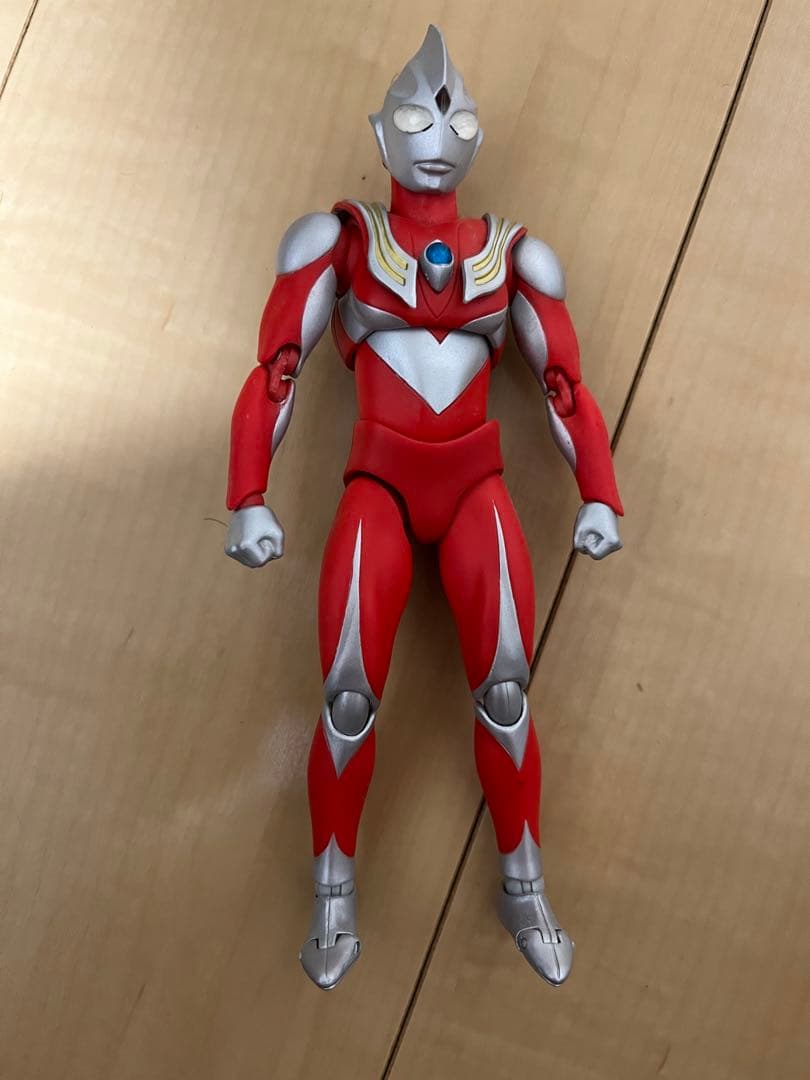 ウルトラアクト　ウルトラマンティガ スカイタイプ & パワータイプ 2体セット
