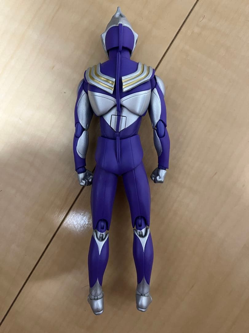 ウルトラアクト　ウルトラマンティガ スカイタイプ & パワータイプ 2体セット