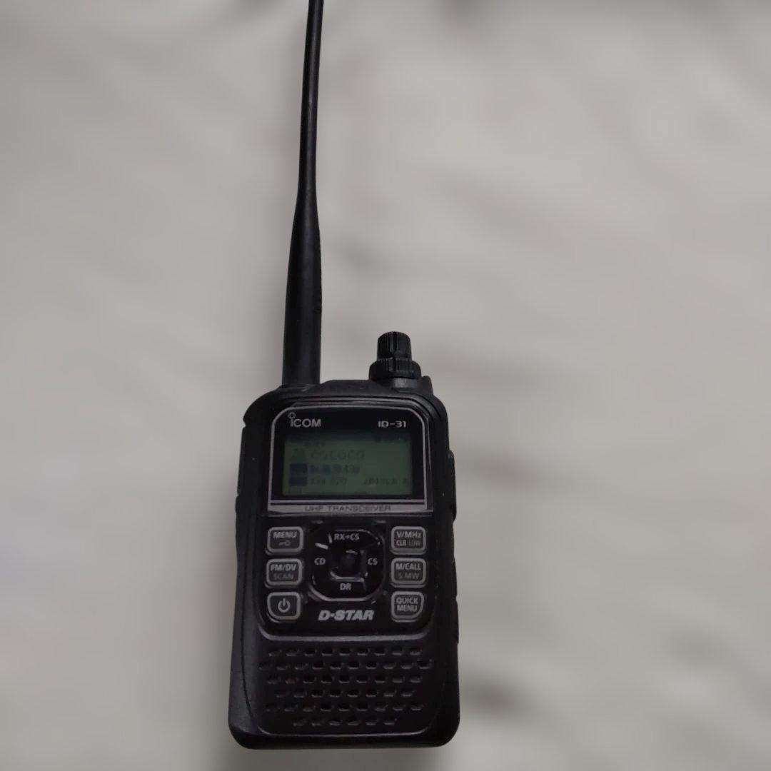 ICOM ID-31PLUS UHFトランシーバー 車載充電器付き