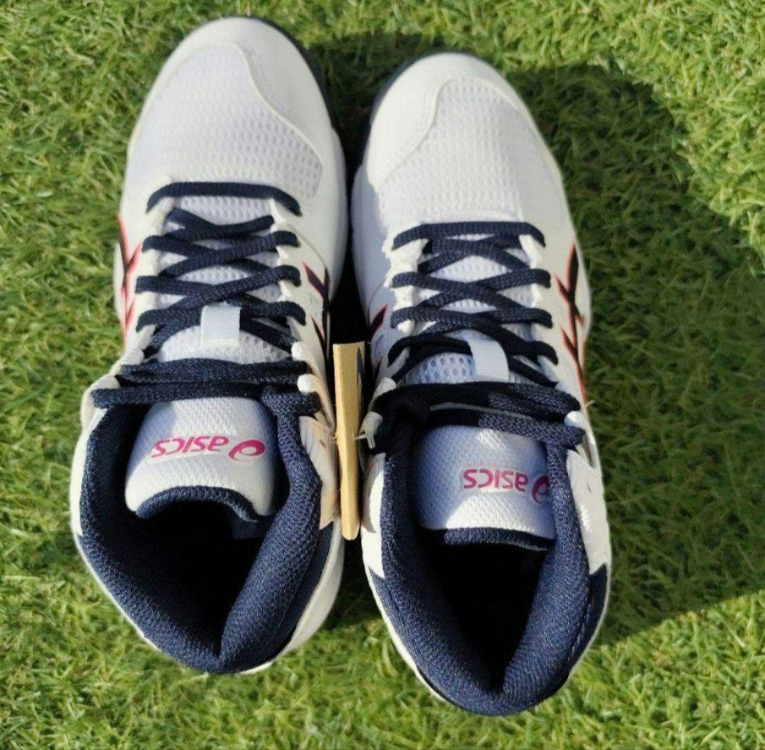 asics ジュニアバスケットシューズ23.5cm