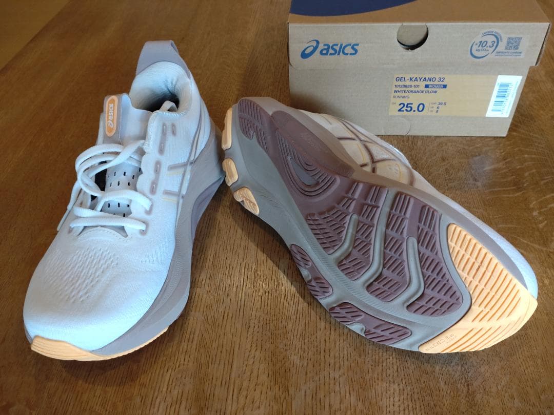 【値下げ】ASICS ゲルカヤノ32 ランニングシューズ 白色 25㎝