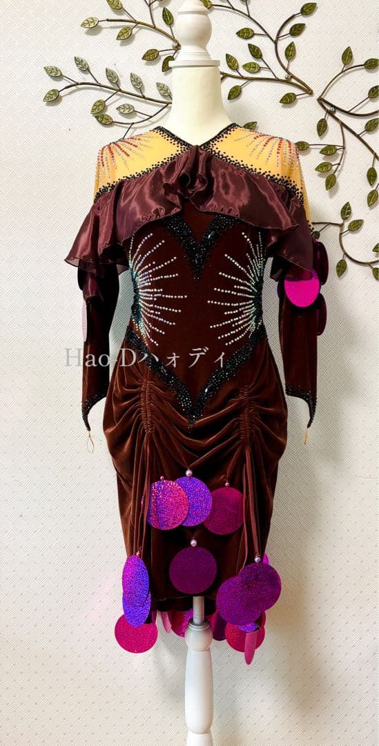 新品★ラテンドレス★L★社交ダンス★ピンクスパンコール★競技会★茶ベロア★丈調整