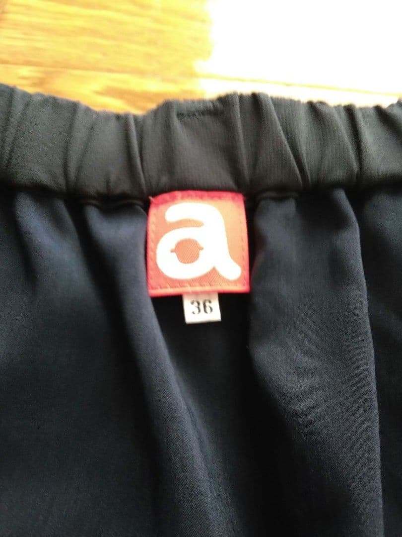 【新品】アルチビオ ネイビー×白 軽量裏地付きストレッチスカート サイズ36