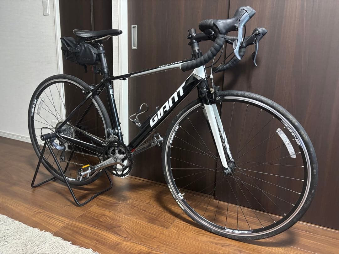 GIANT アルミロードバイク Shimano