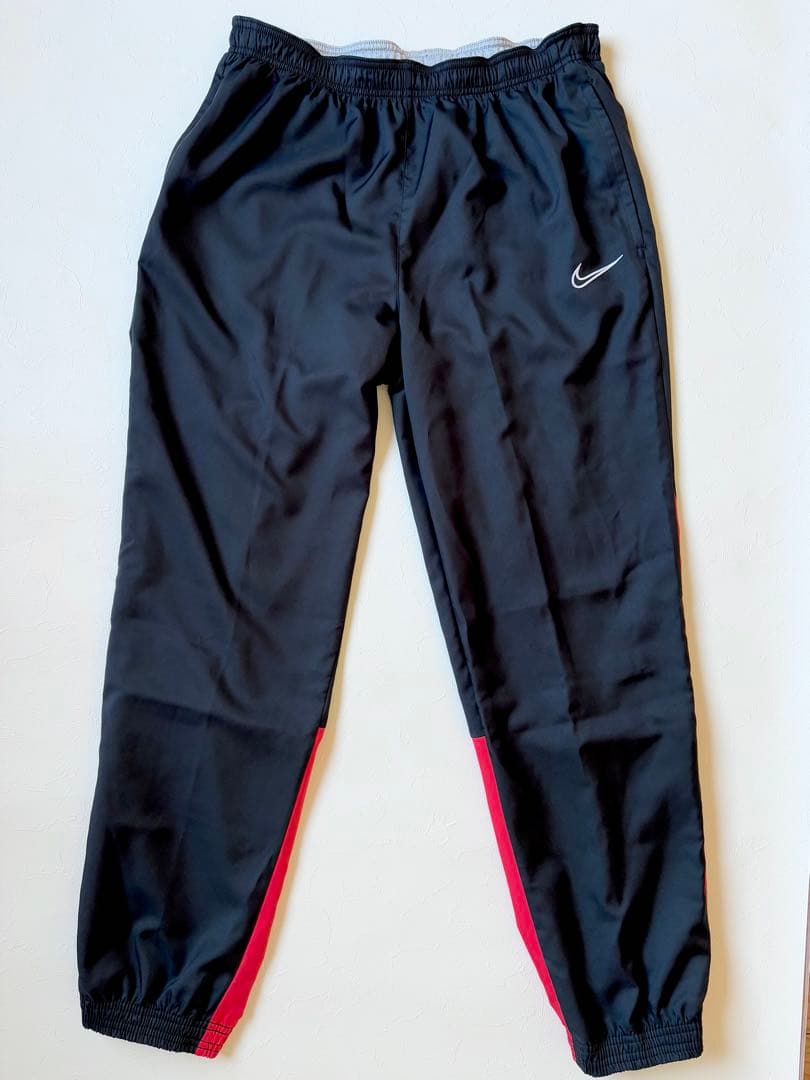 Nike ジャージ上下セット 赤/白/黒