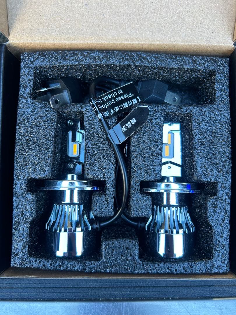 HID屋H4H/L HE0404 ヘッドライト 新品