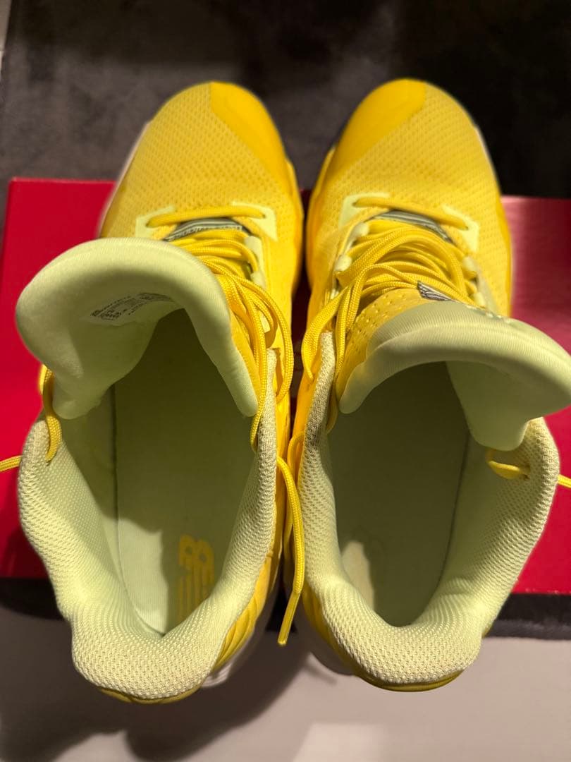【大幅値下げ】New Balance バスケットボールシューズ イエロー