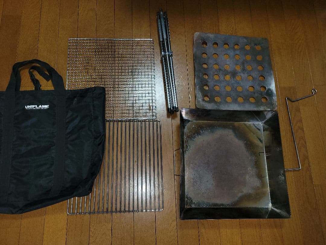 UNIFLAME　ファイアグリル　焚き火台　 ヘビーロストル・FGハンガー