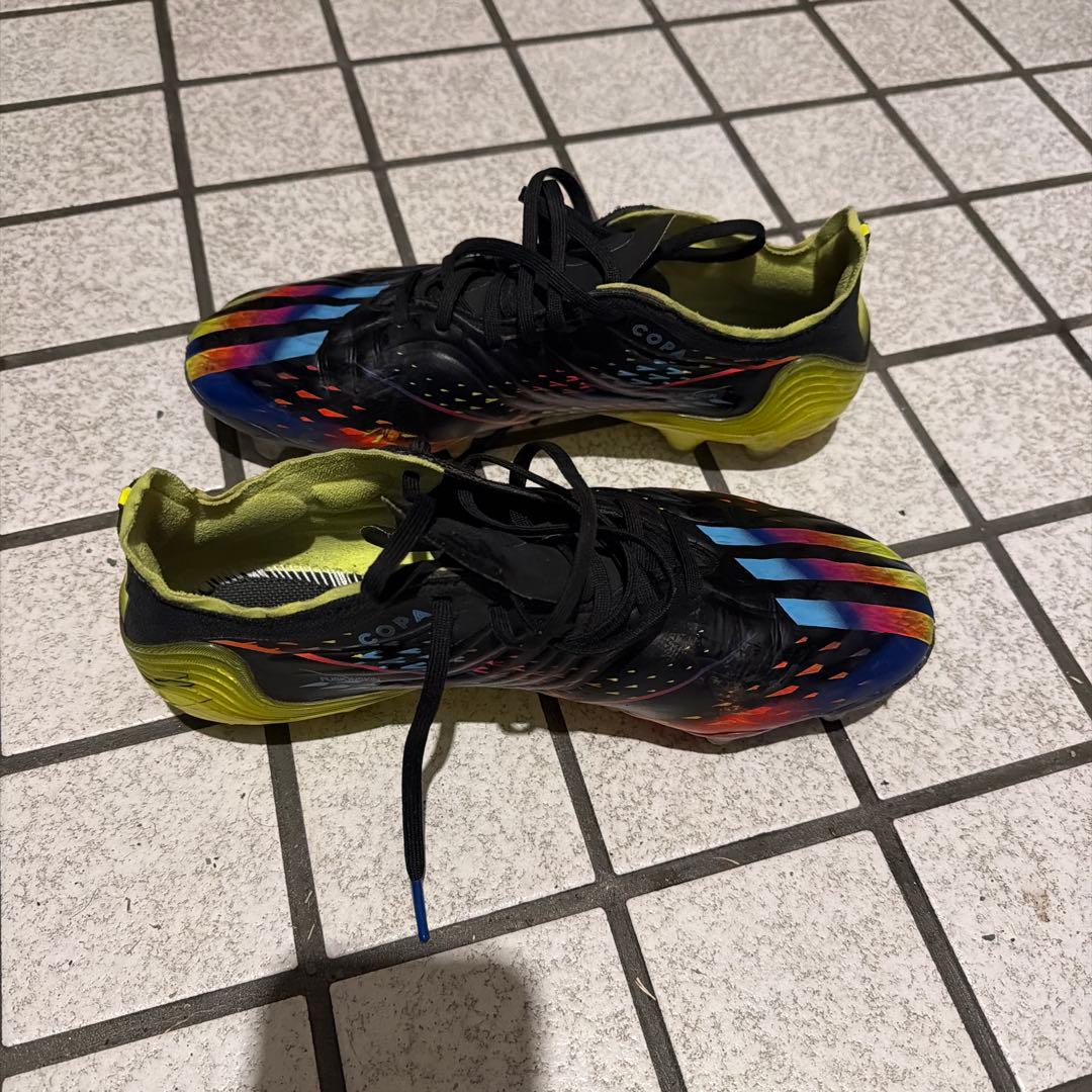 スパイク サッカー