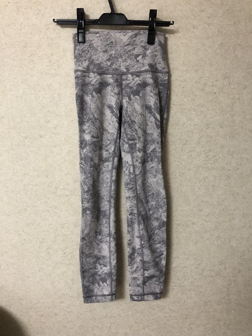 ルルレモン Wunder under レギンス